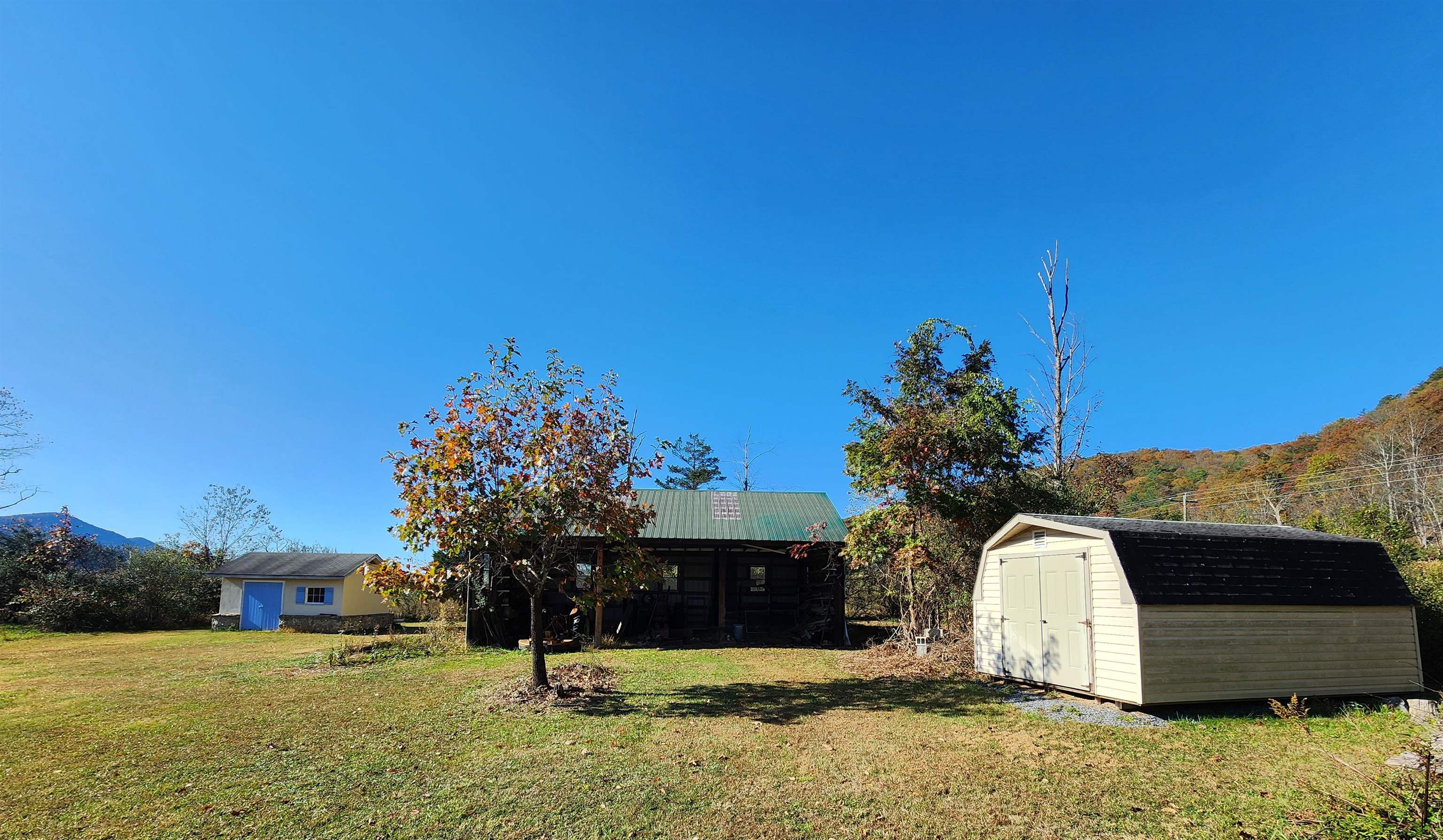 11611 COWPASTURE RIVER RD S, WILLIAMSVILLE, Virginia 24487, 2 Bedrooms Bedrooms, ,1 BathroomBathrooms,Residential,11611 COWPASTURE RIVER RD S,670551 MLS # 670551