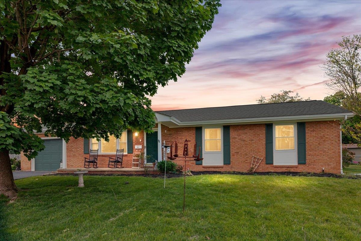9943 MASSANUTTEN AVE, NEW MARKET, Virginia 22844, 3 Bedrooms Bedrooms, ,2 BathroomsBathrooms,Residential,9943 MASSANUTTEN AVE,676653 MLS # 676653