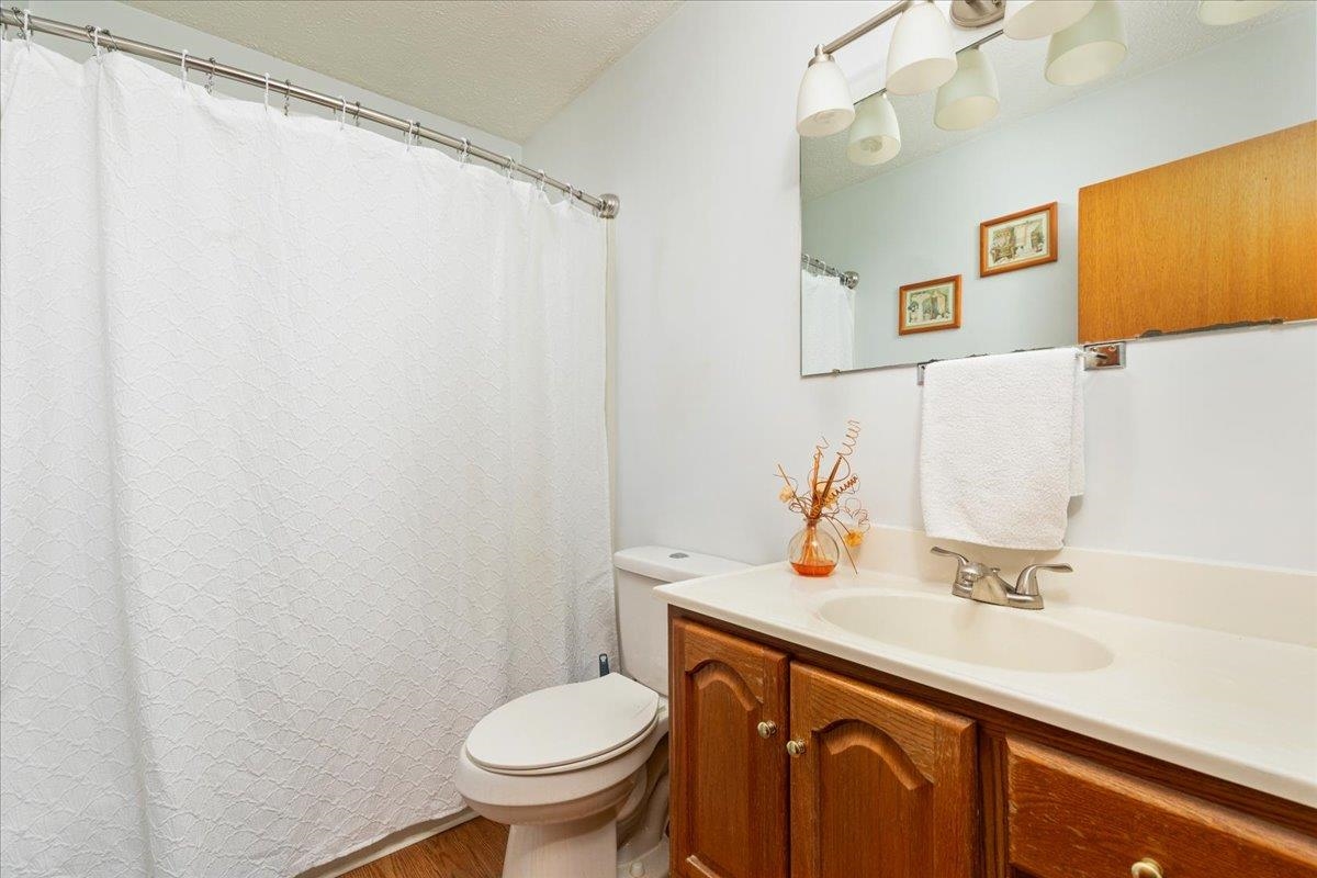 9943 MASSANUTTEN AVE, NEW MARKET, Virginia 22844, 3 Bedrooms Bedrooms, ,2 BathroomsBathrooms,Residential,9943 MASSANUTTEN AVE,676653 MLS # 676653