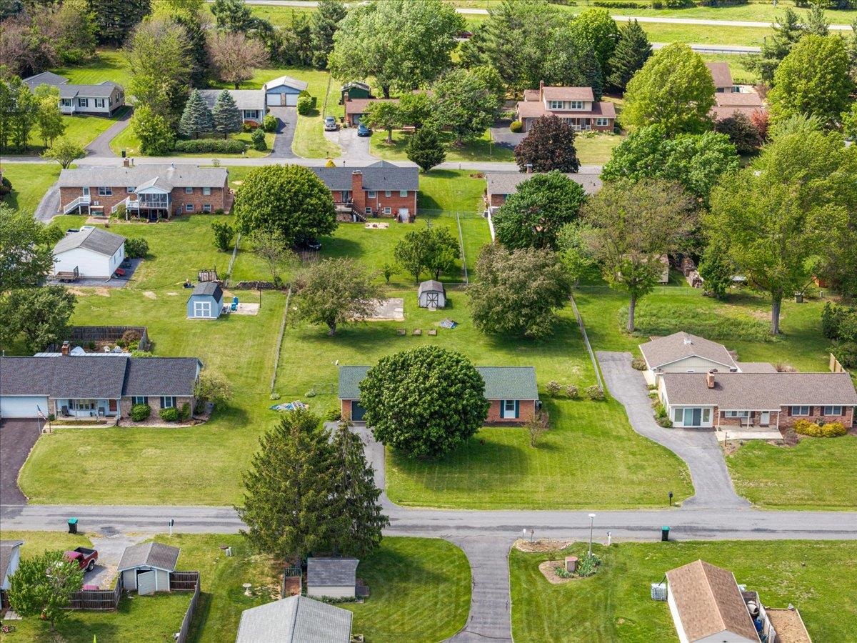 9943 MASSANUTTEN AVE, NEW MARKET, Virginia 22844, 3 Bedrooms Bedrooms, ,2 BathroomsBathrooms,Residential,9943 MASSANUTTEN AVE,676653 MLS # 676653