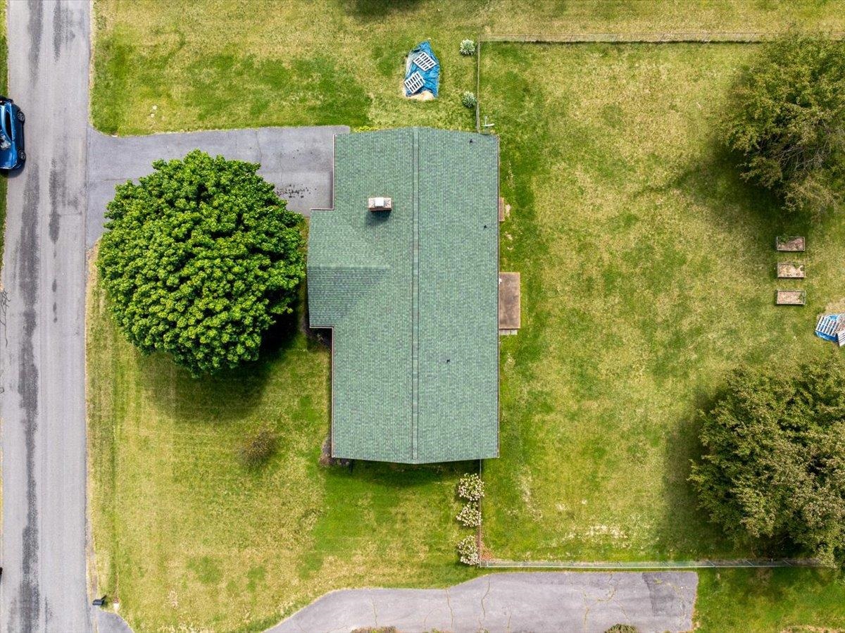 9943 MASSANUTTEN AVE, NEW MARKET, Virginia 22844, 3 Bedrooms Bedrooms, ,2 BathroomsBathrooms,Residential,9943 MASSANUTTEN AVE,676653 MLS # 676653