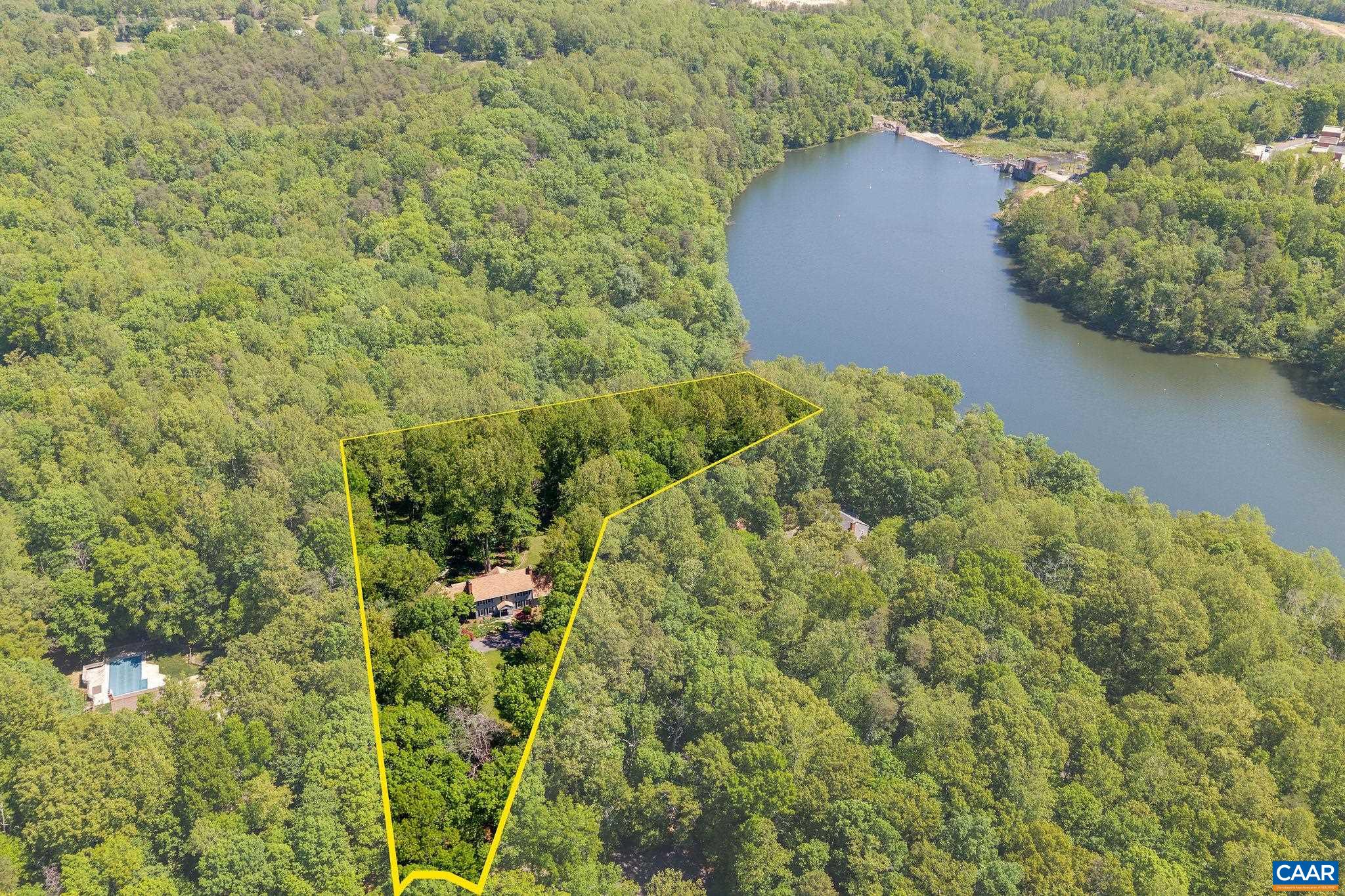 755 LOCHRIDGE LN, EARLYSVILLE, Virginia 22936, 5 Bedrooms Bedrooms, ,4 BathroomsBathrooms,Residential,Spacious, remodeled 5 BR home- private retreat on ,755 LOCHRIDGE LN,676713 MLS # 676713