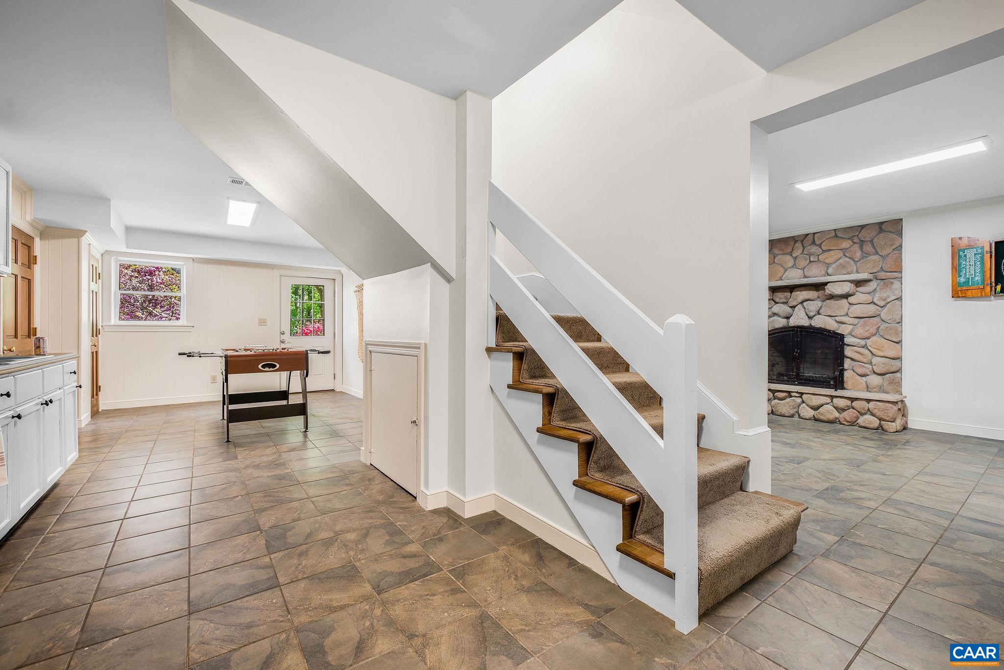 755 LOCHRIDGE LN, EARLYSVILLE, Virginia 22936, 5 Bedrooms Bedrooms, ,4 BathroomsBathrooms,Residential,Spacious, remodeled 5 BR home- private retreat on ,755 LOCHRIDGE LN,676713 MLS # 676713