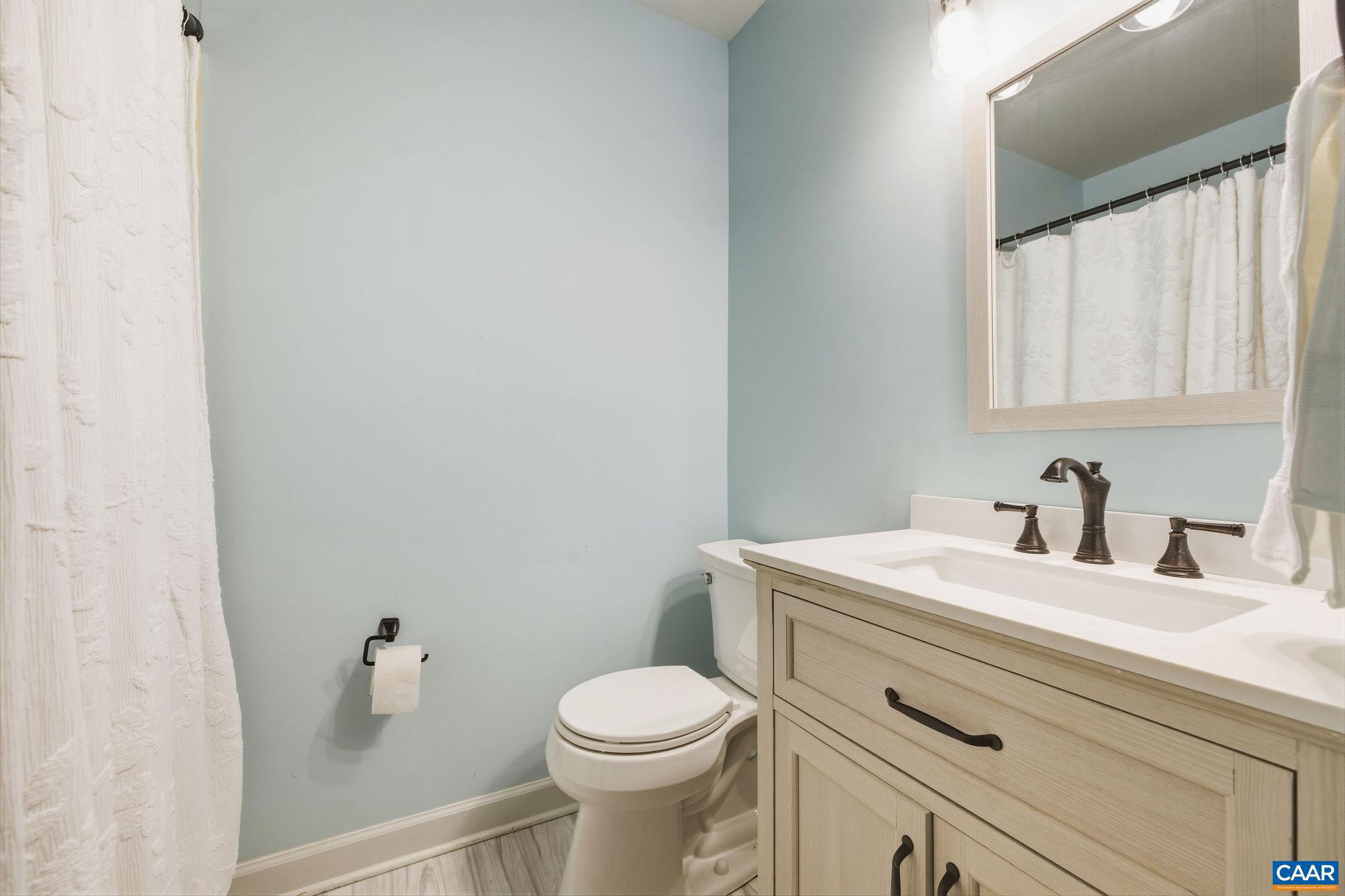 755 LOCHRIDGE LN, EARLYSVILLE, Virginia 22936, 5 Bedrooms Bedrooms, ,4 BathroomsBathrooms,Residential,Spacious, remodeled 5 BR home- private retreat on ,755 LOCHRIDGE LN,676713 MLS # 676713