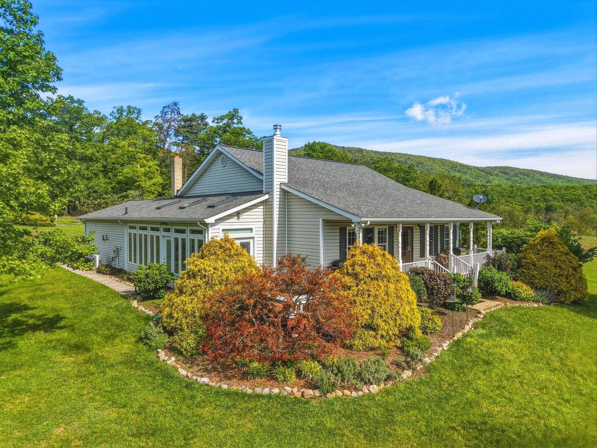 340 NAZARETH DR, FORT VALLEY, Virginia 22652, 3 Bedrooms Bedrooms, ,2 BathroomsBathrooms,Residential,340 NAZARETH DR,676745 MLS # 676745