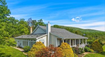 340 NAZARETH DR, FORT VALLEY, Virginia 22652, 3 Bedrooms Bedrooms, ,2 BathroomsBathrooms,Residential,340 NAZARETH DR,676745 MLS # 676745