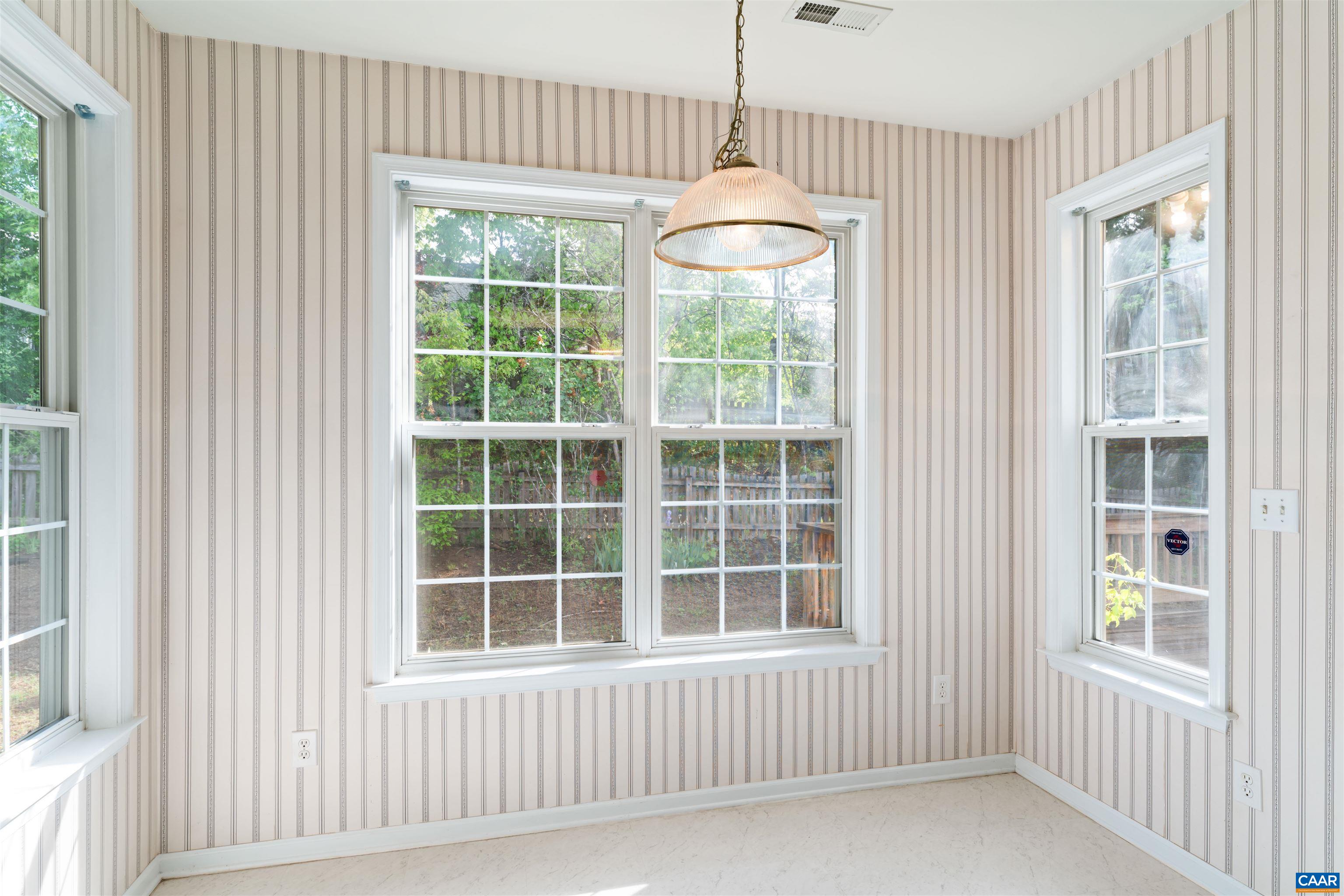 103 RUNNING FOX LN, CHARLOTTESVILLE, Virginia 22902, 3 Bedrooms Bedrooms, ,2 BathroomsBathrooms,Residential,103 RUNNING FOX LN,676791 MLS # 676791