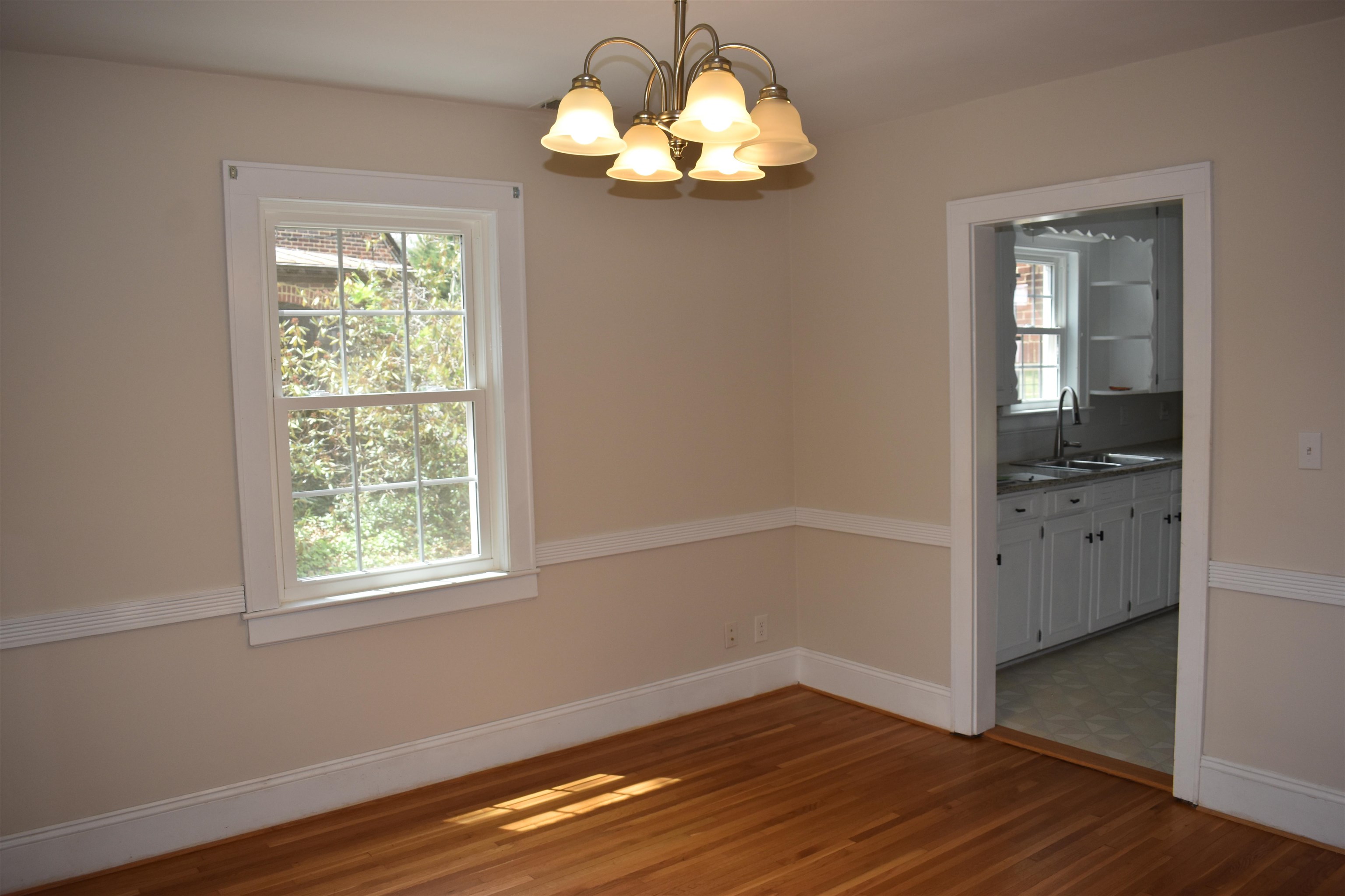 139 CROMPTON RD, WAYNESBORO, Virginia 22980, 3 Bedrooms Bedrooms, ,1 BathroomBathrooms,Residential,139 CROMPTON RD,676830 MLS # 676830