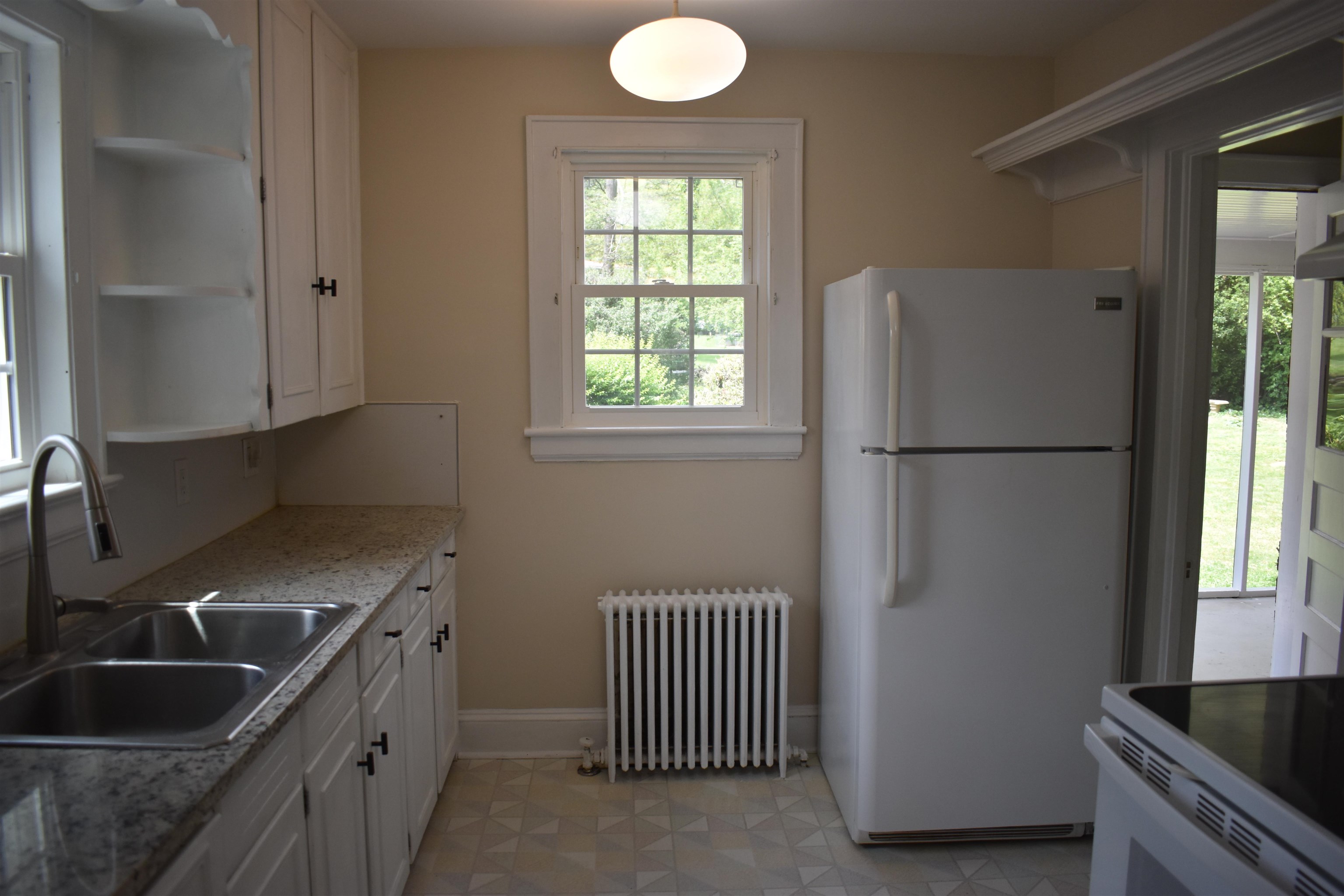 139 CROMPTON RD, WAYNESBORO, Virginia 22980, 3 Bedrooms Bedrooms, ,1 BathroomBathrooms,Residential,139 CROMPTON RD,676830 MLS # 676830