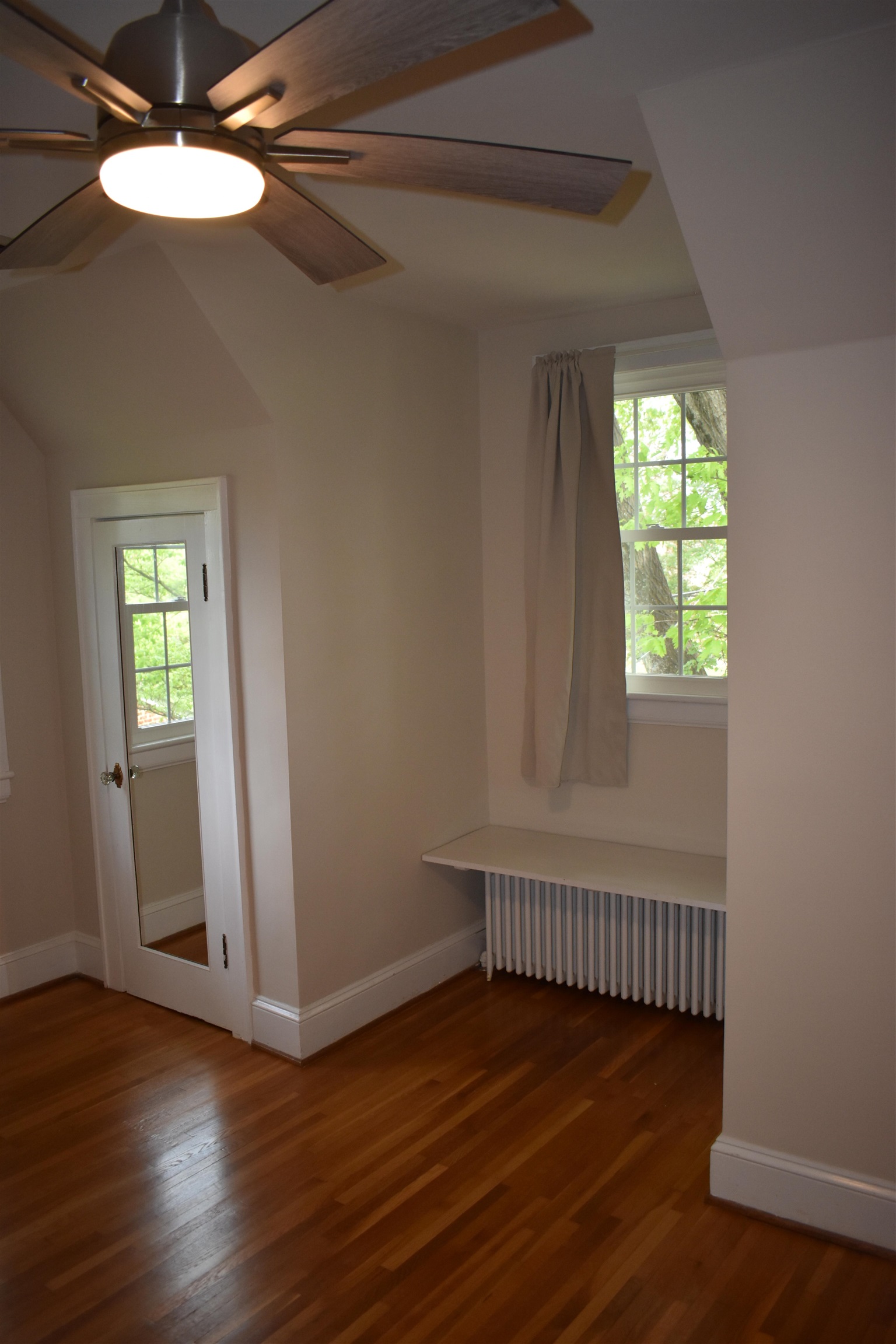 139 CROMPTON RD, WAYNESBORO, Virginia 22980, 3 Bedrooms Bedrooms, ,1 BathroomBathrooms,Residential,139 CROMPTON RD,676830 MLS # 676830