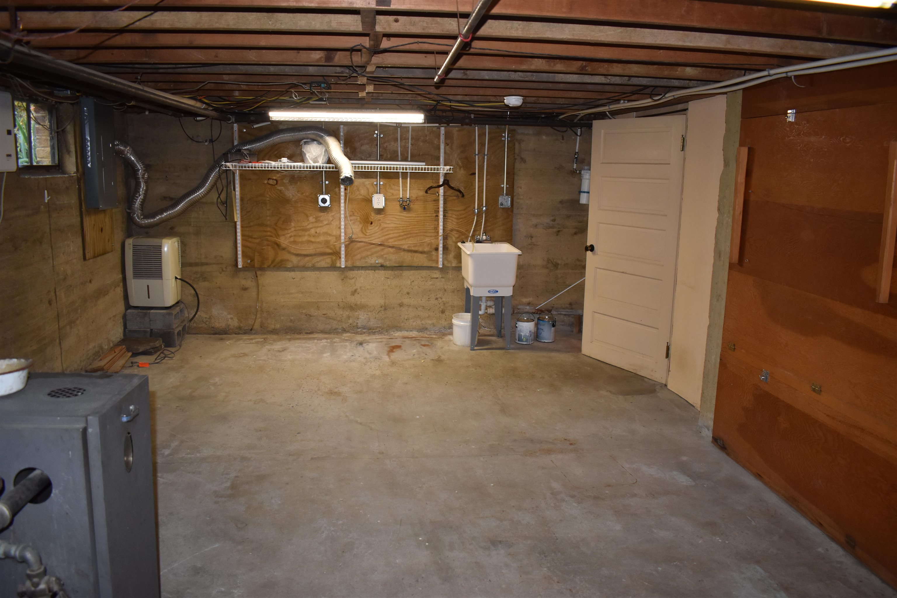 139 CROMPTON RD, WAYNESBORO, Virginia 22980, 3 Bedrooms Bedrooms, ,1 BathroomBathrooms,Residential,139 CROMPTON RD,676830 MLS # 676830
