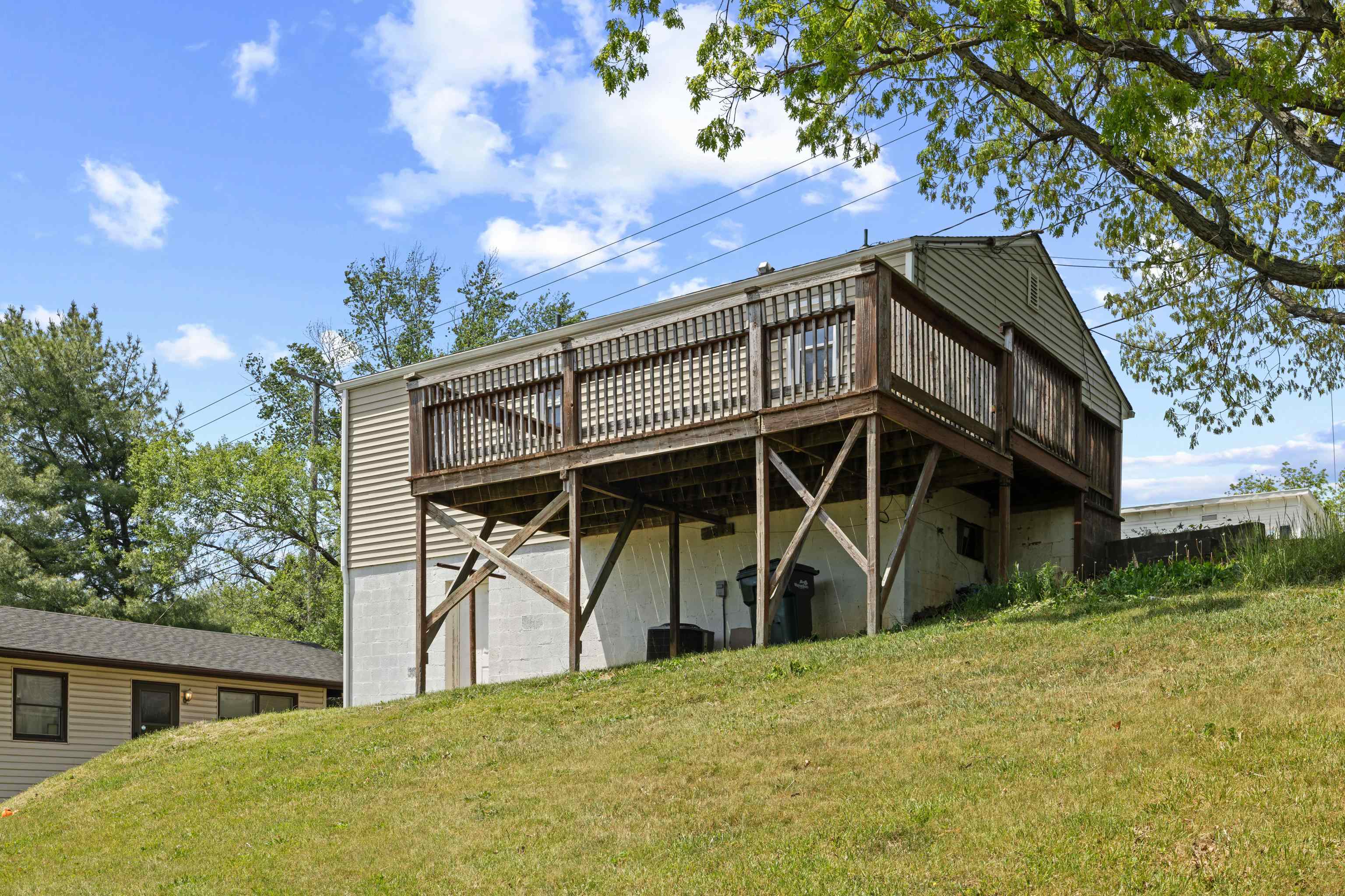 870 FAIRFAX AVE, WAYNESBORO, Virginia 22980, 2 Bedrooms Bedrooms, ,1 BathroomBathrooms,Residential,870 FAIRFAX AVE,676833 MLS # 676833