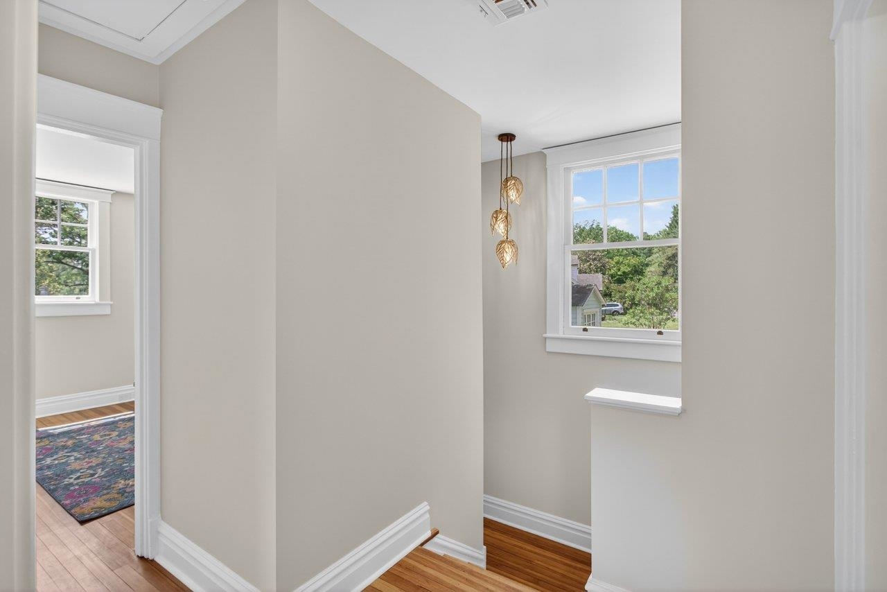 208 LEE ST, STAUNTON, Virginia 24401, 3 Bedrooms Bedrooms, ,1 BathroomBathrooms,Residential,208 LEE ST,676835 MLS # 676835