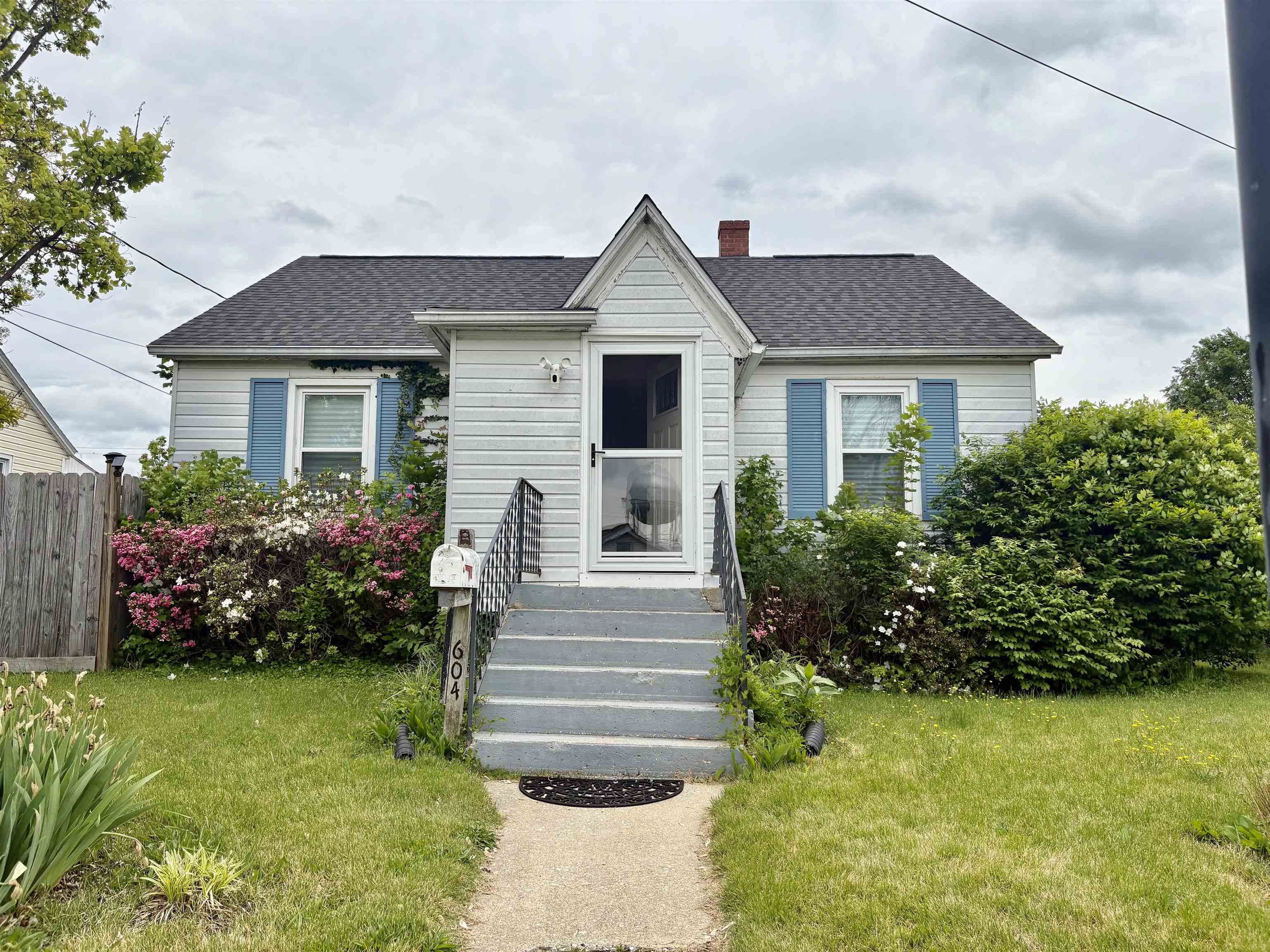 604 LOUDOUN AVE, WAYNESBORO, Virginia 22980, 3 Bedrooms Bedrooms, ,2 BathroomsBathrooms,Residential,604 LOUDOUN AVE,676842 MLS # 676842