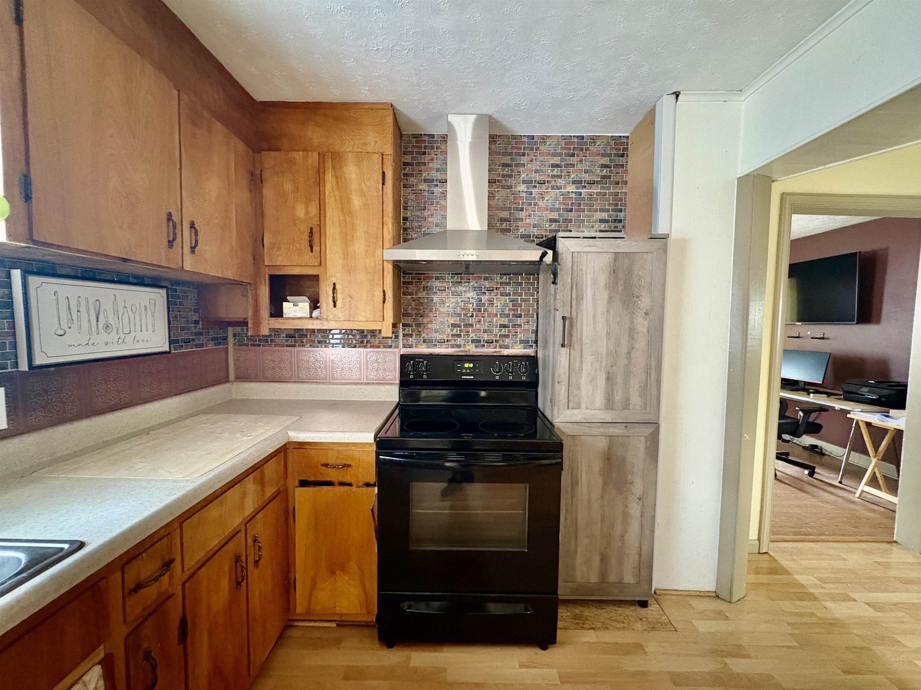 604 LOUDOUN AVE, WAYNESBORO, Virginia 22980, 3 Bedrooms Bedrooms, ,2 BathroomsBathrooms,Residential,604 LOUDOUN AVE,676842 MLS # 676842