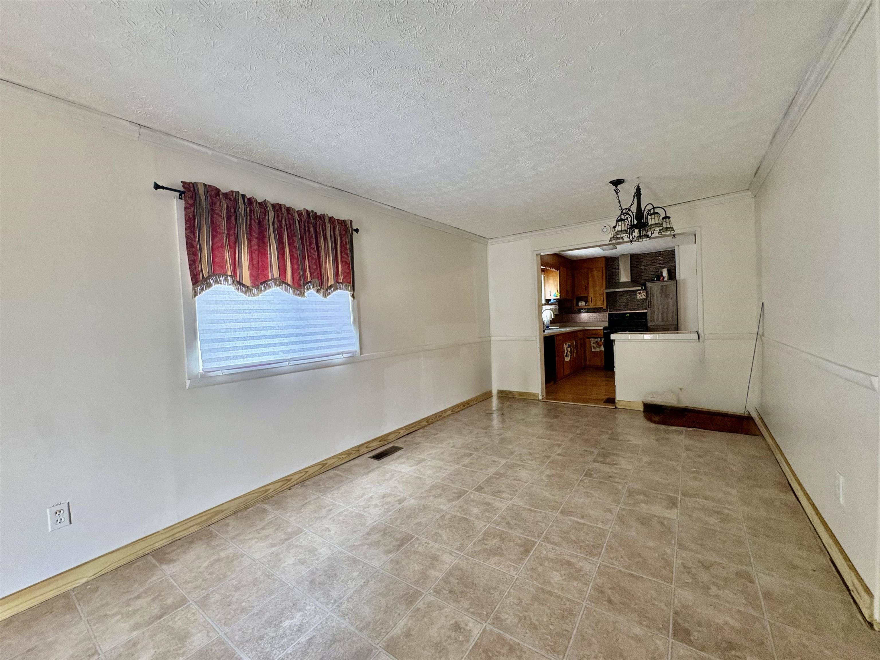 604 LOUDOUN AVE, WAYNESBORO, Virginia 22980, 3 Bedrooms Bedrooms, ,2 BathroomsBathrooms,Residential,604 LOUDOUN AVE,676842 MLS # 676842