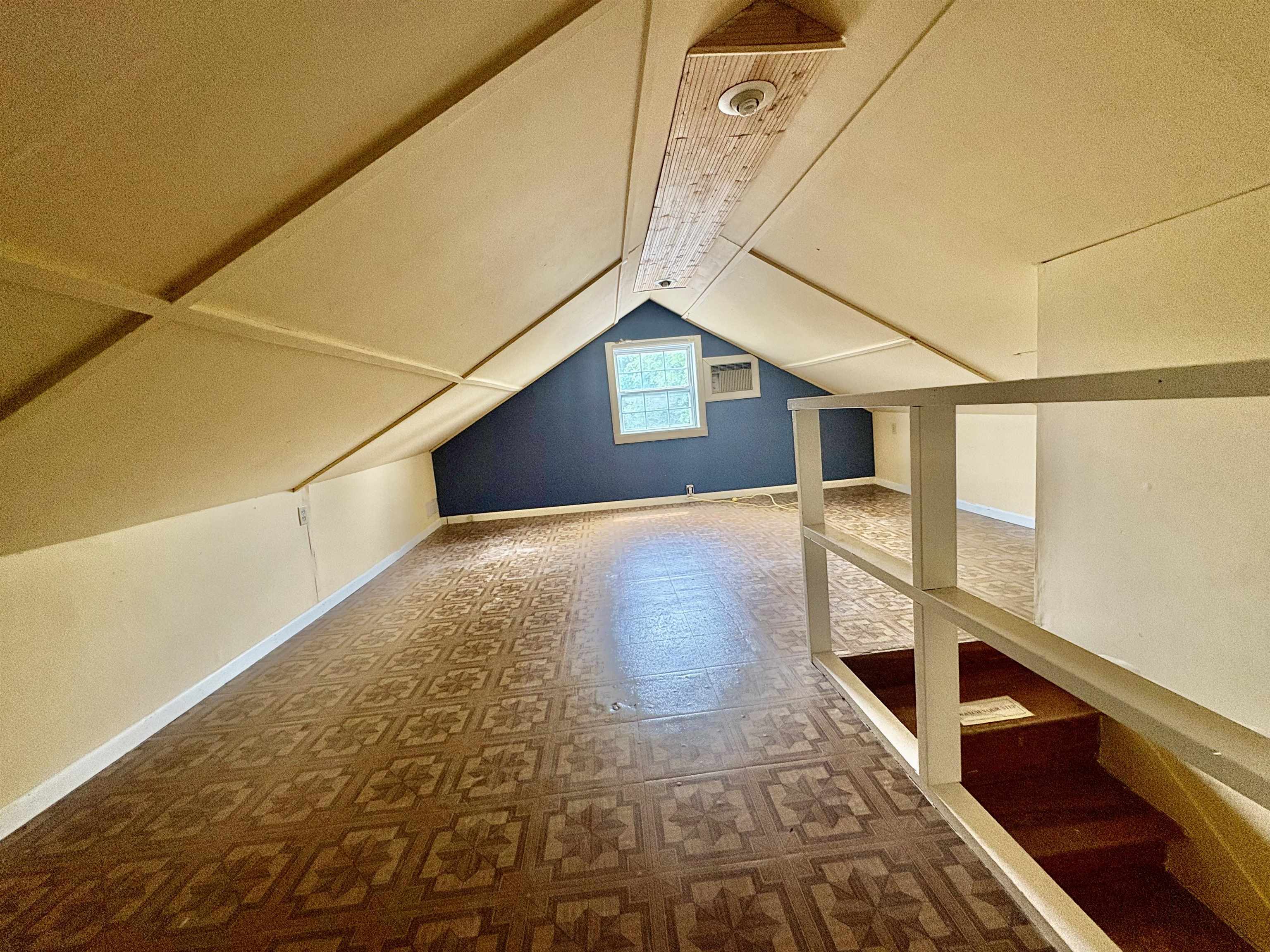 604 LOUDOUN AVE, WAYNESBORO, Virginia 22980, 3 Bedrooms Bedrooms, ,2 BathroomsBathrooms,Residential,604 LOUDOUN AVE,676842 MLS # 676842