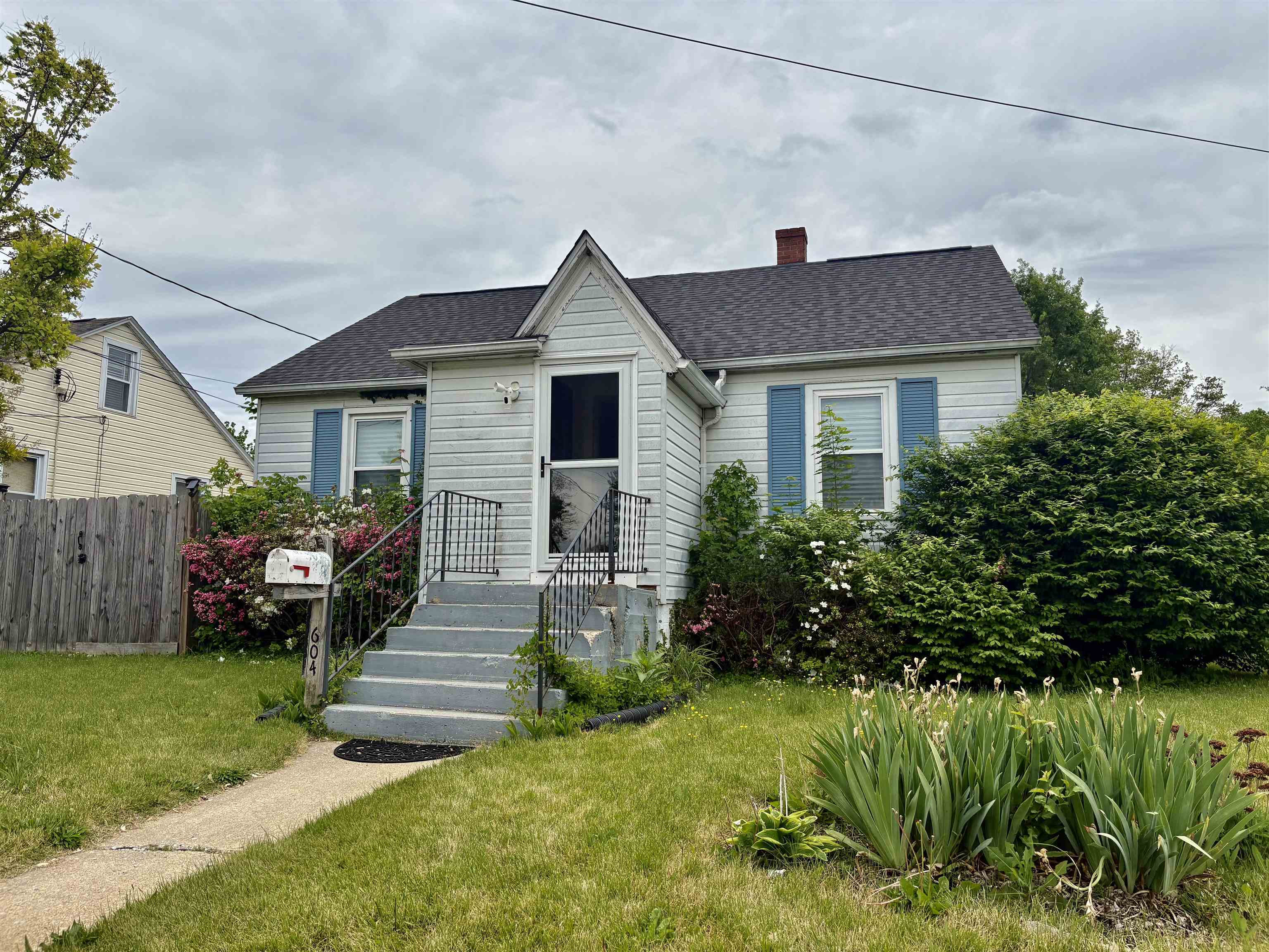 604 LOUDOUN AVE, WAYNESBORO, Virginia 22980, 3 Bedrooms Bedrooms, ,2 BathroomsBathrooms,Residential,604 LOUDOUN AVE,676842 MLS # 676842