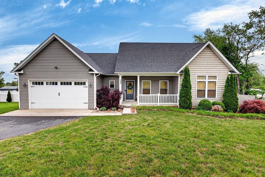 190 MONTGOMERY RD, STAUNTON, Virginia 24401, 3 Bedrooms Bedrooms, ,2 BathroomsBathrooms,Residential,190 MONTGOMERY RD,676843 MLS # 676843