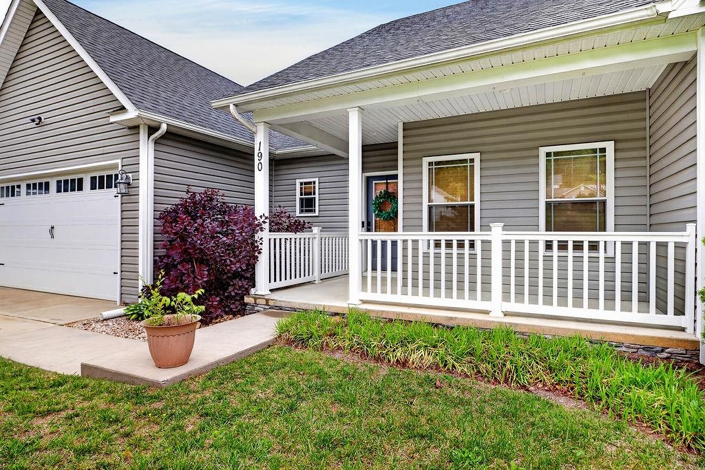 190 MONTGOMERY RD, STAUNTON, Virginia 24401, 3 Bedrooms Bedrooms, ,2 BathroomsBathrooms,Residential,190 MONTGOMERY RD,676843 MLS # 676843