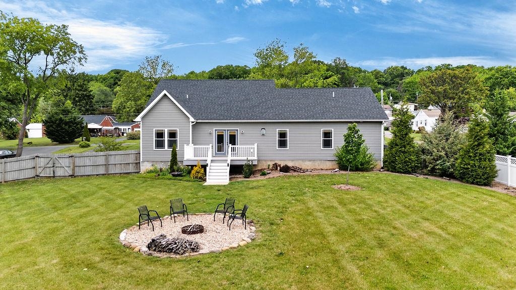190 MONTGOMERY RD, STAUNTON, Virginia 24401, 3 Bedrooms Bedrooms, ,2 BathroomsBathrooms,Residential,190 MONTGOMERY RD,676843 MLS # 676843