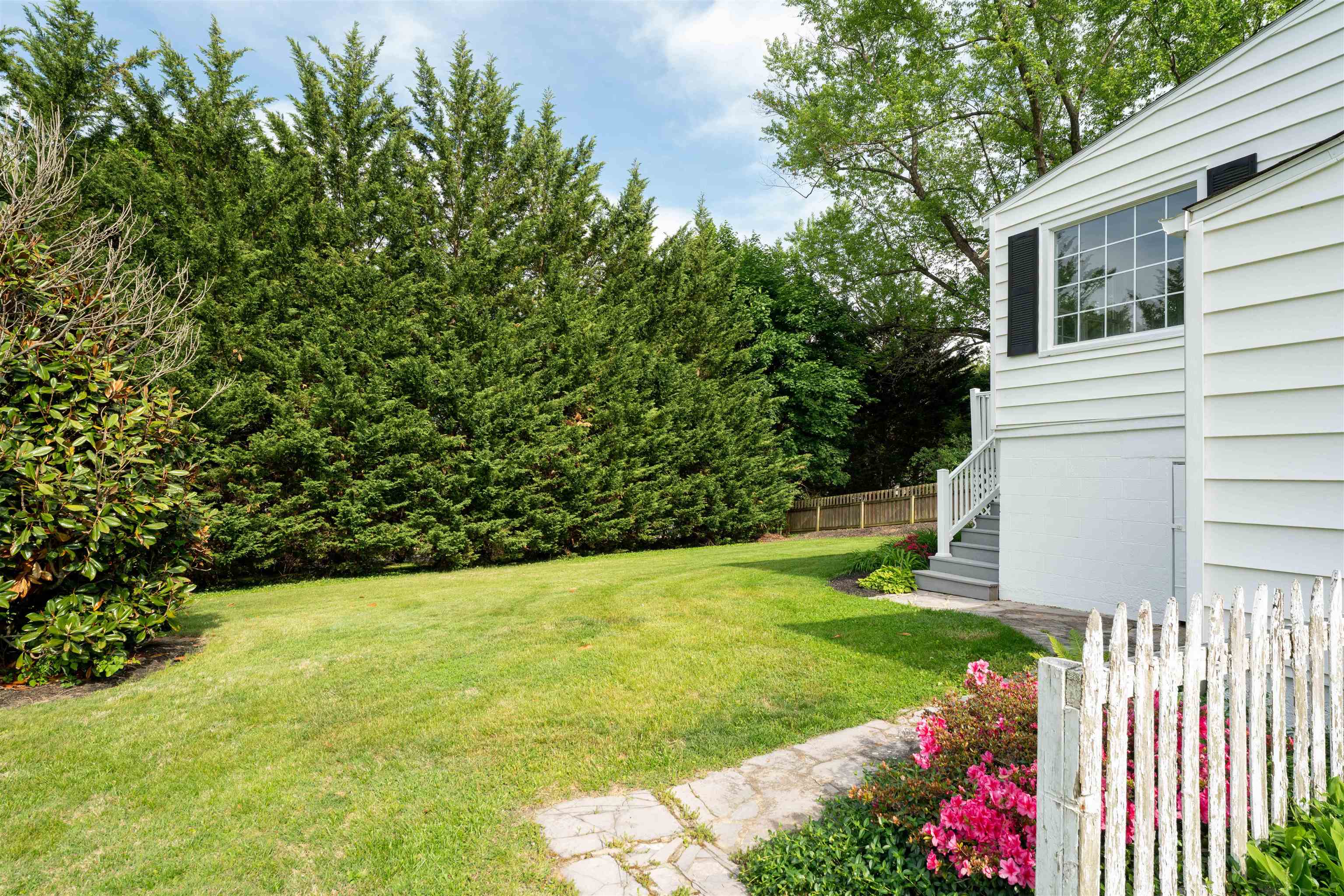 7 TAYLOR ST, STAUNTON, Virginia 24401, 3 Bedrooms Bedrooms, ,1 BathroomBathrooms,Residential,7 TAYLOR ST,676844 MLS # 676844