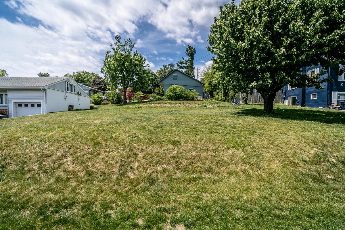 1401 COLLEGE AVE, HARRISONBURG, Virginia 22802, 3 Bedrooms Bedrooms, ,2 BathroomsBathrooms,Residential,1401 COLLEGE AVE,676847 MLS # 676847