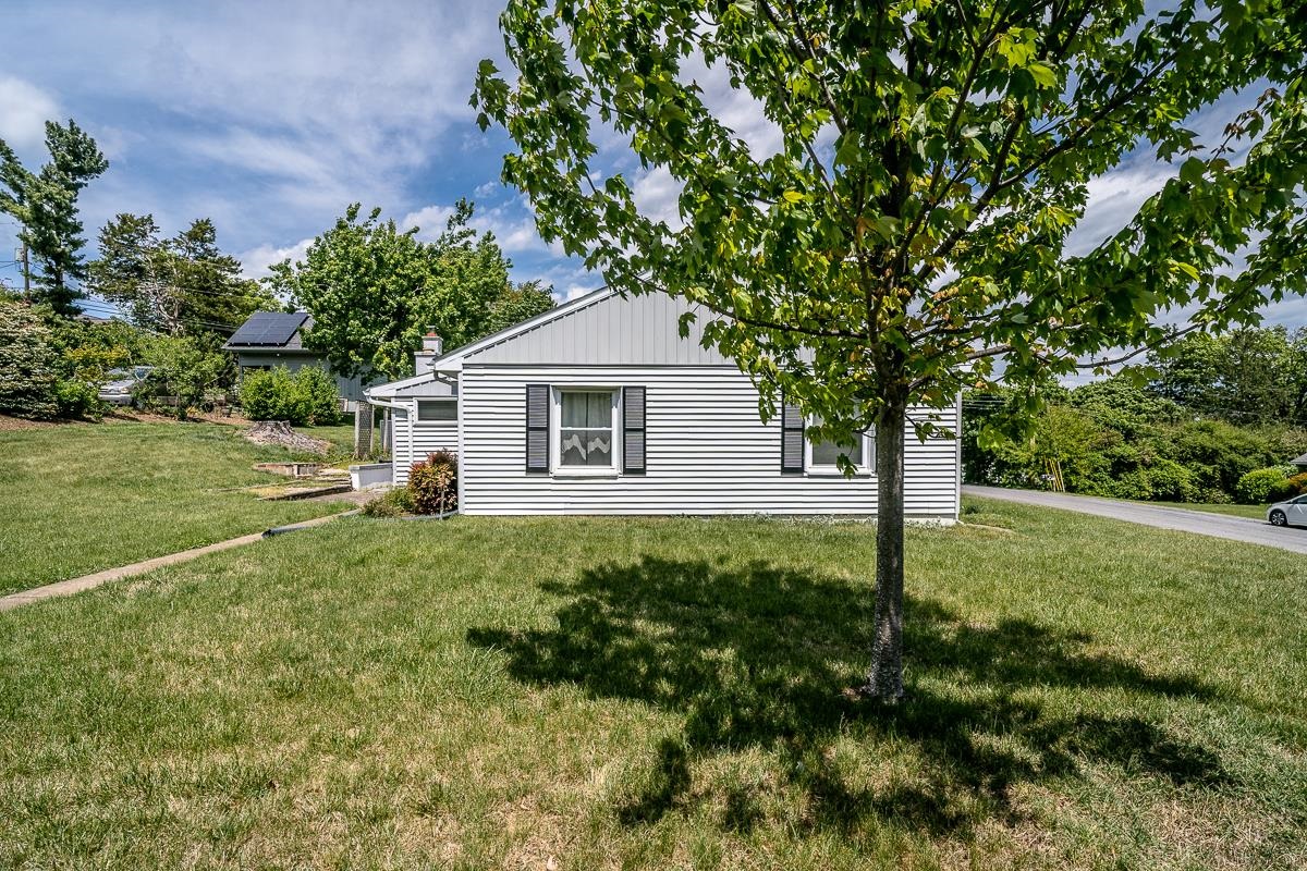 1401 COLLEGE AVE, HARRISONBURG, Virginia 22802, 3 Bedrooms Bedrooms, ,2 BathroomsBathrooms,Residential,1401 COLLEGE AVE,676847 MLS # 676847