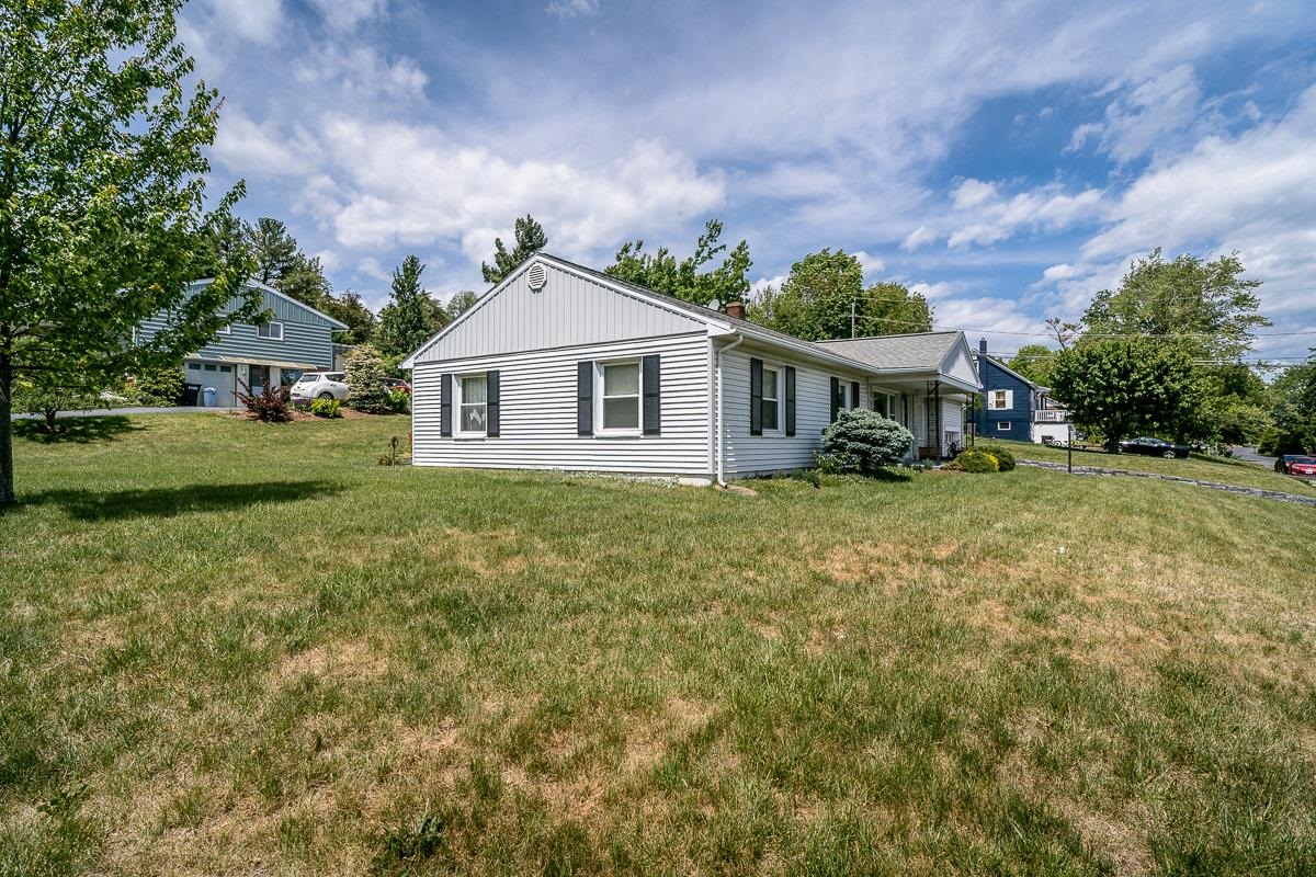 1401 COLLEGE AVE, HARRISONBURG, Virginia 22802, 3 Bedrooms Bedrooms, ,2 BathroomsBathrooms,Residential,1401 COLLEGE AVE,676847 MLS # 676847