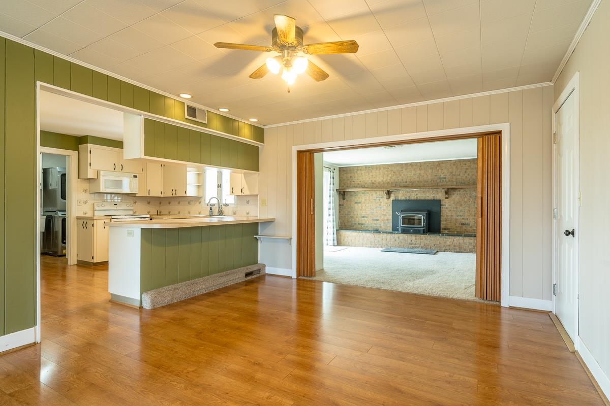 1401 COLLEGE AVE, HARRISONBURG, Virginia 22802, 3 Bedrooms Bedrooms, ,2 BathroomsBathrooms,Residential,1401 COLLEGE AVE,676847 MLS # 676847