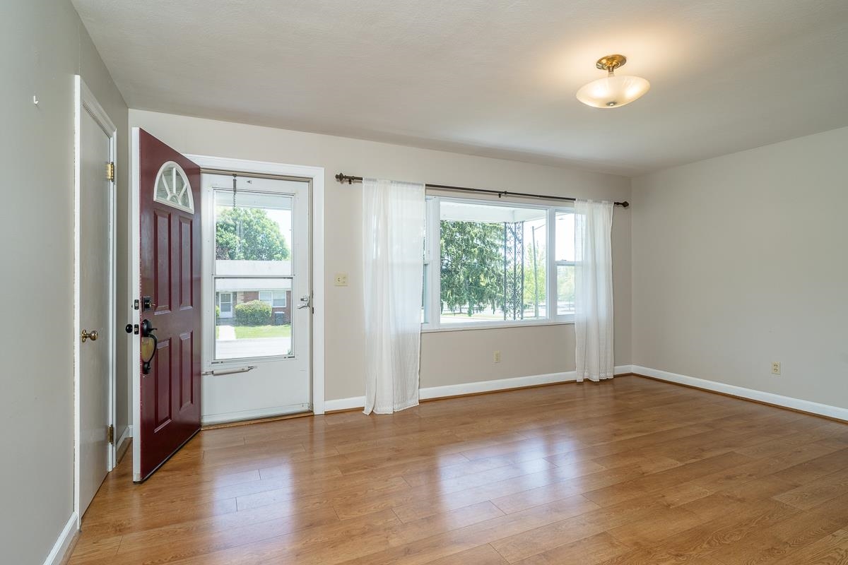 1401 COLLEGE AVE, HARRISONBURG, Virginia 22802, 3 Bedrooms Bedrooms, ,2 BathroomsBathrooms,Residential,1401 COLLEGE AVE,676847 MLS # 676847