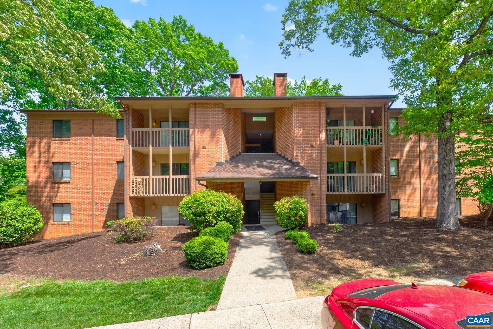 103 TURTLE CREEK RD, CHARLOTTESVILLE, Virginia 22901, 2 Bedrooms Bedrooms, ,2 BathroomsBathrooms,Residential,103 TURTLE CREEK RD,676851 MLS # 676851