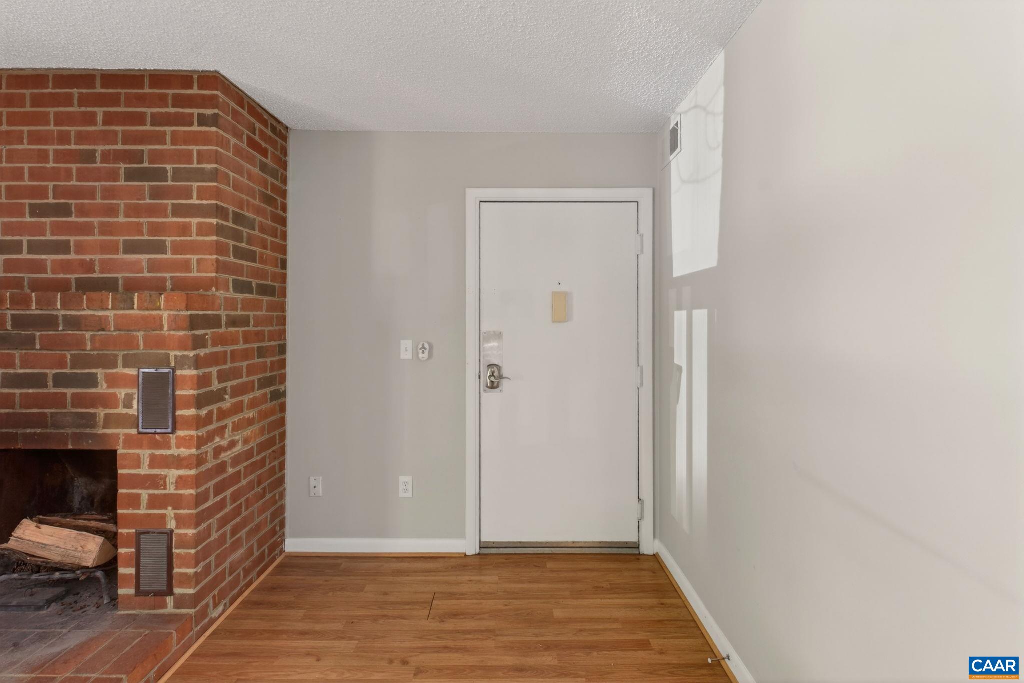 103 TURTLE CREEK RD, CHARLOTTESVILLE, Virginia 22901, 2 Bedrooms Bedrooms, ,2 BathroomsBathrooms,Residential,103 TURTLE CREEK RD,676851 MLS # 676851