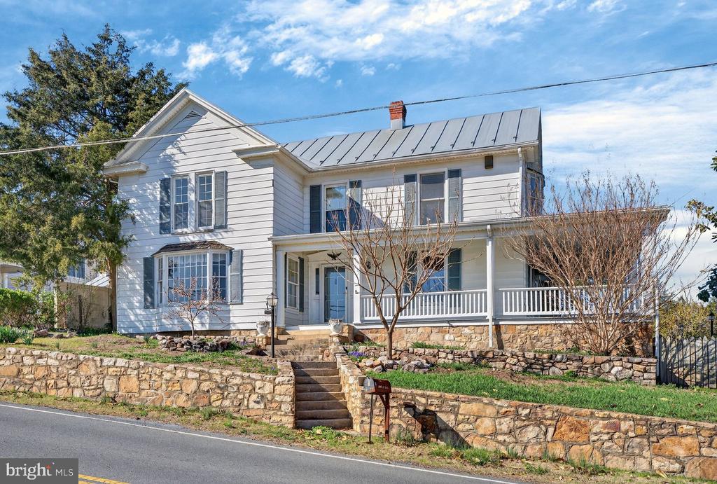 422 MECHANIC ST, LURAY, Virginia 22835, 5 Bedrooms Bedrooms, ,2 BathroomsBathrooms,Residential,422 MECHANIC ST,VAPA2006220 MLS # VAPA2006220