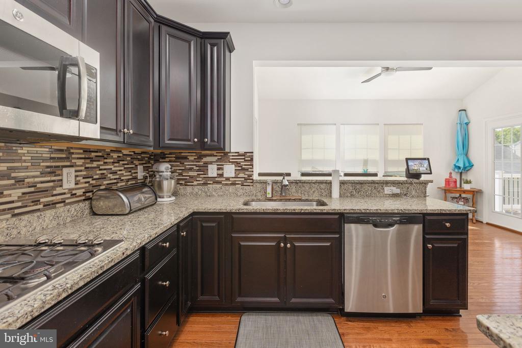 5812 SPRUCE VALLEY DR, FREDERICKSBURG, Virginia 22407, 4 Bedrooms Bedrooms, ,4 BathroomsBathrooms,Residential,5812 SPRUCE VALLEY DR,VASP2041626 MLS # VASP2041626