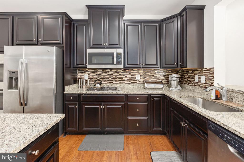 5812 SPRUCE VALLEY DR, FREDERICKSBURG, Virginia 22407, 4 Bedrooms Bedrooms, ,4 BathroomsBathrooms,Residential,5812 SPRUCE VALLEY DR,VASP2041626 MLS # VASP2041626