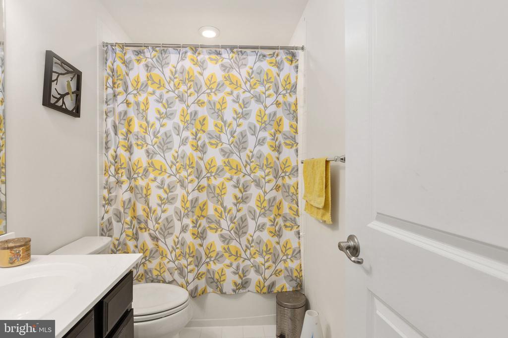5812 SPRUCE VALLEY DR, FREDERICKSBURG, Virginia 22407, 4 Bedrooms Bedrooms, ,4 BathroomsBathrooms,Residential,5812 SPRUCE VALLEY DR,VASP2041626 MLS # VASP2041626