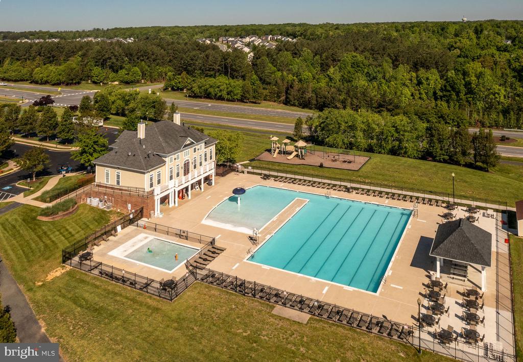 5812 SPRUCE VALLEY DR, FREDERICKSBURG, Virginia 22407, 4 Bedrooms Bedrooms, ,4 BathroomsBathrooms,Residential,5812 SPRUCE VALLEY DR,VASP2041626 MLS # VASP2041626