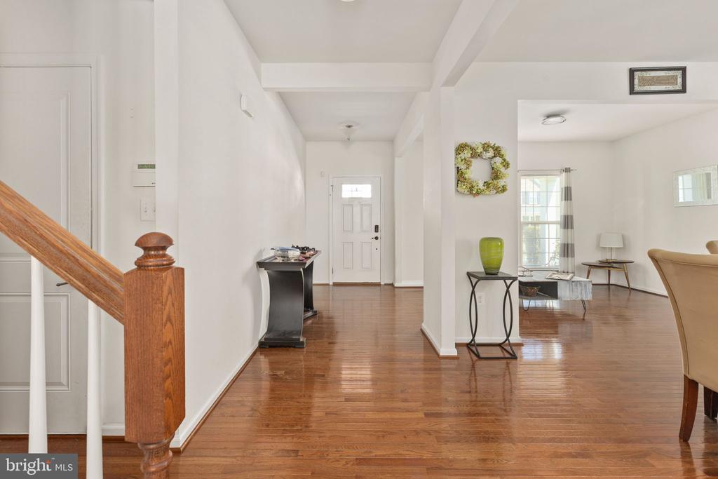 5812 SPRUCE VALLEY DR, FREDERICKSBURG, Virginia 22407, 4 Bedrooms Bedrooms, ,4 BathroomsBathrooms,Residential,5812 SPRUCE VALLEY DR,VASP2041626 MLS # VASP2041626