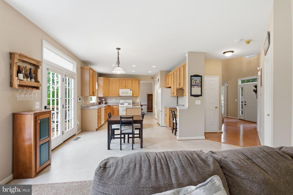 265 CANNON WAY, WARRENTON, Virginia 20186, 4 Bedrooms Bedrooms, ,2 BathroomsBathrooms,Residential,265 CANNON WAY,VAFQ2021740 MLS # VAFQ2021740