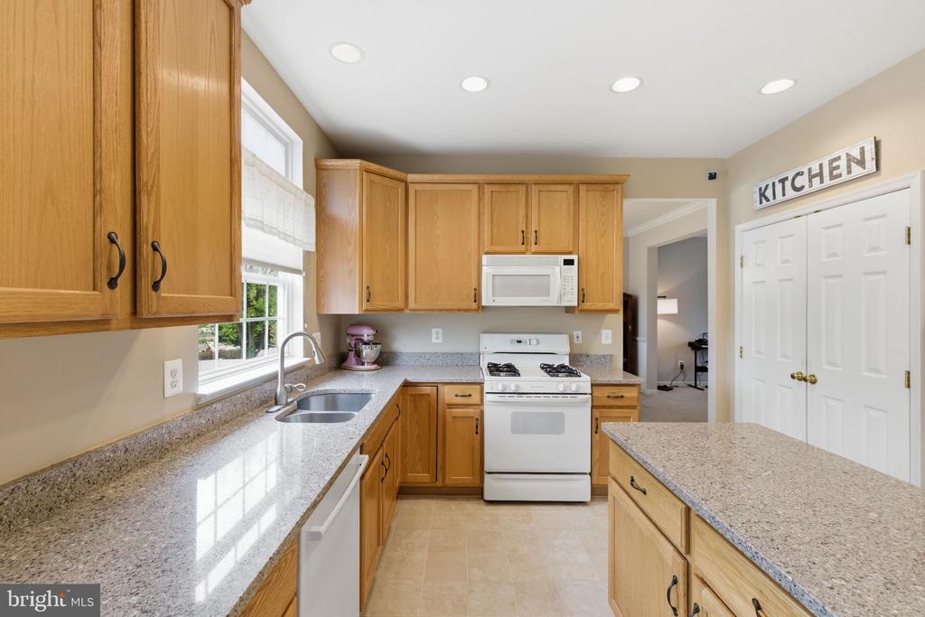 265 CANNON WAY, WARRENTON, Virginia 20186, 4 Bedrooms Bedrooms, ,2 BathroomsBathrooms,Residential,265 CANNON WAY,VAFQ2021740 MLS # VAFQ2021740