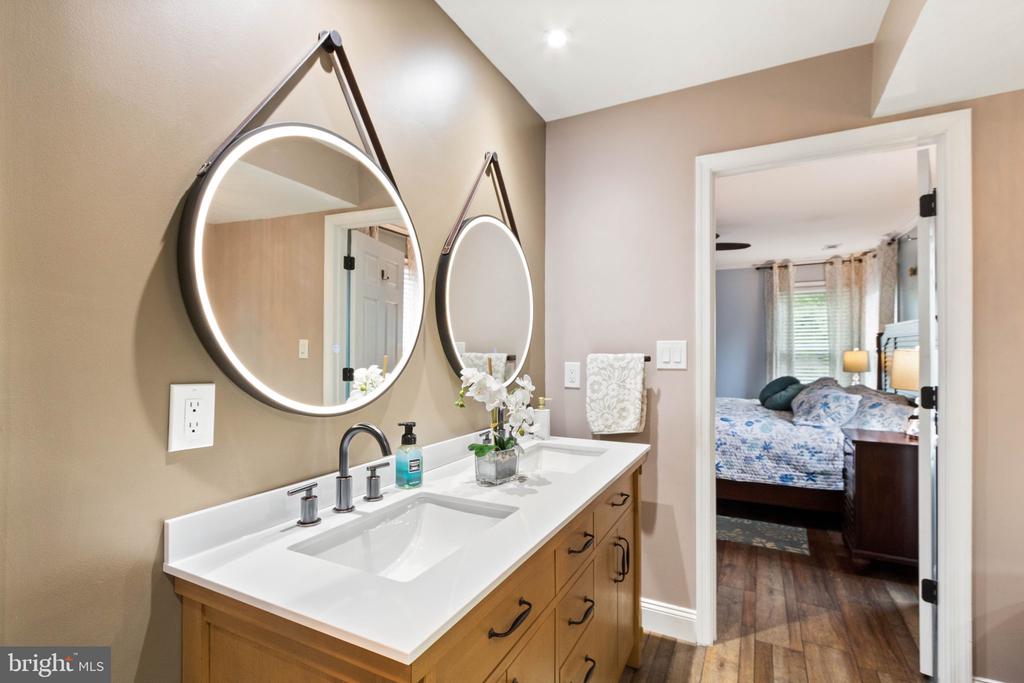 8600 OLDHAM RD, FREDERICKSBURG, Virginia 22408, 4 Bedrooms Bedrooms, ,3 BathroomsBathrooms,Residential,8600 OLDHAM RD,VASP2040864 MLS # VASP2040864