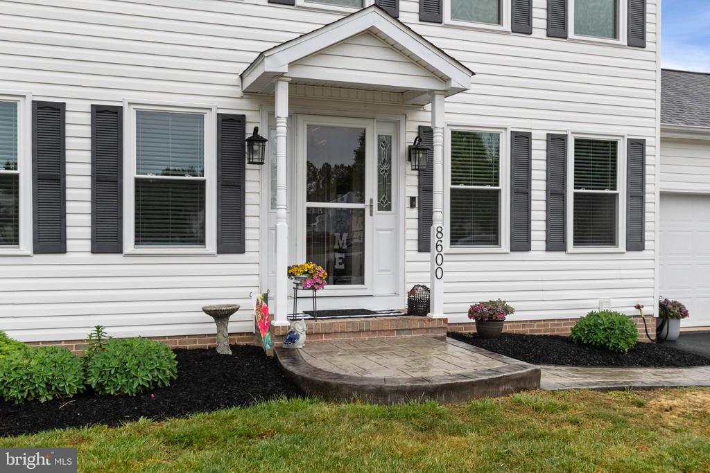 8600 OLDHAM RD, FREDERICKSBURG, Virginia 22408, 4 Bedrooms Bedrooms, ,3 BathroomsBathrooms,Residential,8600 OLDHAM RD,VASP2040864 MLS # VASP2040864