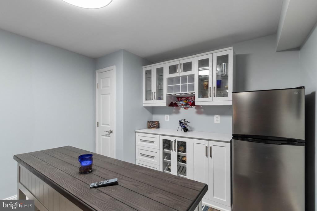 8600 OLDHAM RD, FREDERICKSBURG, Virginia 22408, 4 Bedrooms Bedrooms, ,3 BathroomsBathrooms,Residential,8600 OLDHAM RD,VASP2040864 MLS # VASP2040864