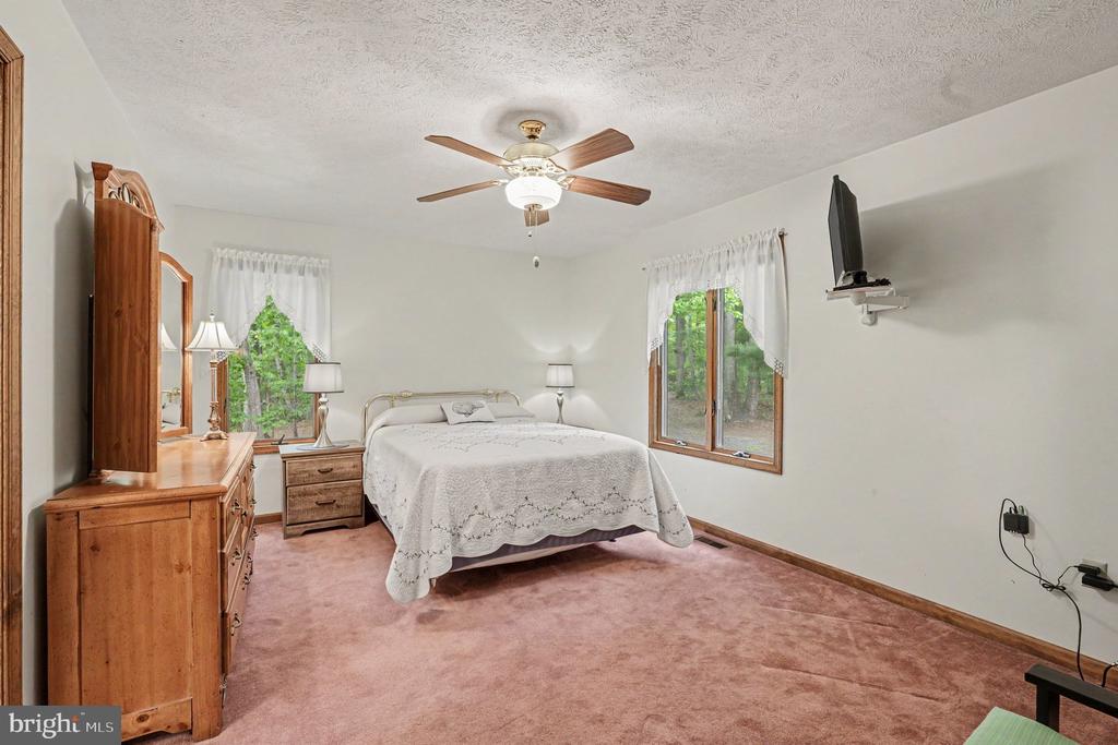 12533 APPLE LN, UNIONVILLE, Virginia 22567, 4 Bedrooms Bedrooms, ,3 BathroomsBathrooms,Residential,12533 APPLE LN,VAOR2014088 MLS # VAOR2014088