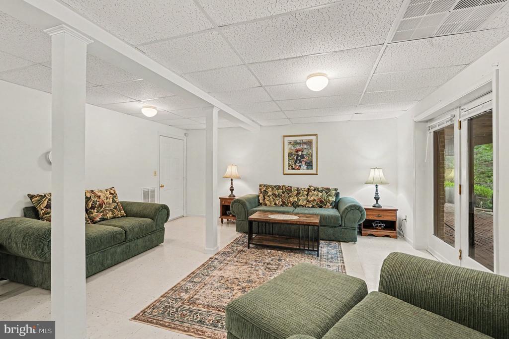 12533 APPLE LN, UNIONVILLE, Virginia 22567, 4 Bedrooms Bedrooms, ,3 BathroomsBathrooms,Residential,12533 APPLE LN,VAOR2014088 MLS # VAOR2014088