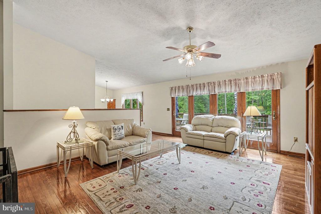 12533 APPLE LN, UNIONVILLE, Virginia 22567, 4 Bedrooms Bedrooms, ,3 BathroomsBathrooms,Residential,12533 APPLE LN,VAOR2014088 MLS # VAOR2014088