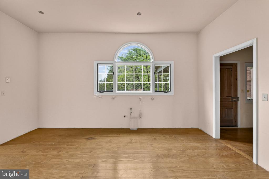 Address not available!, 3 Bedrooms Bedrooms, ,4 BathroomsBathrooms,Residential,15499 LA GRANGE LN,VACU2013556 MLS # VACU2013556