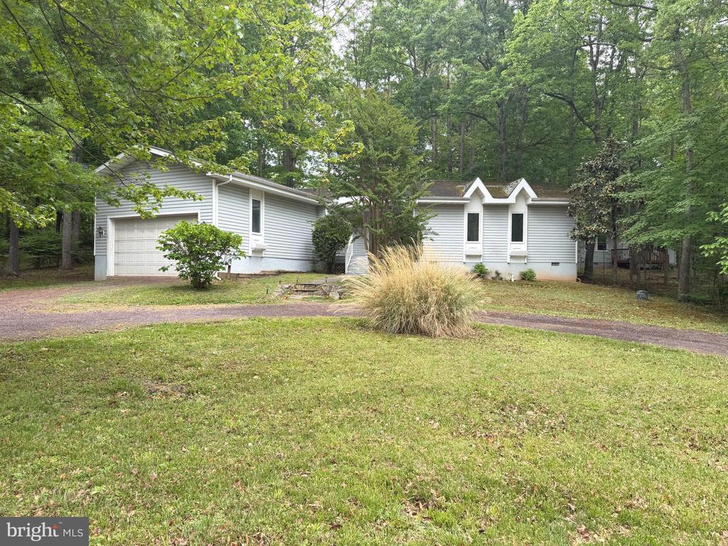 1309 LAKEVIEW PKWY, LOCUST GROVE, Virginia 22508, 3 Bedrooms Bedrooms, ,2 BathroomsBathrooms,Residential,1309 LAKEVIEW PKWY,VAOR2014066 MLS # VAOR2014066