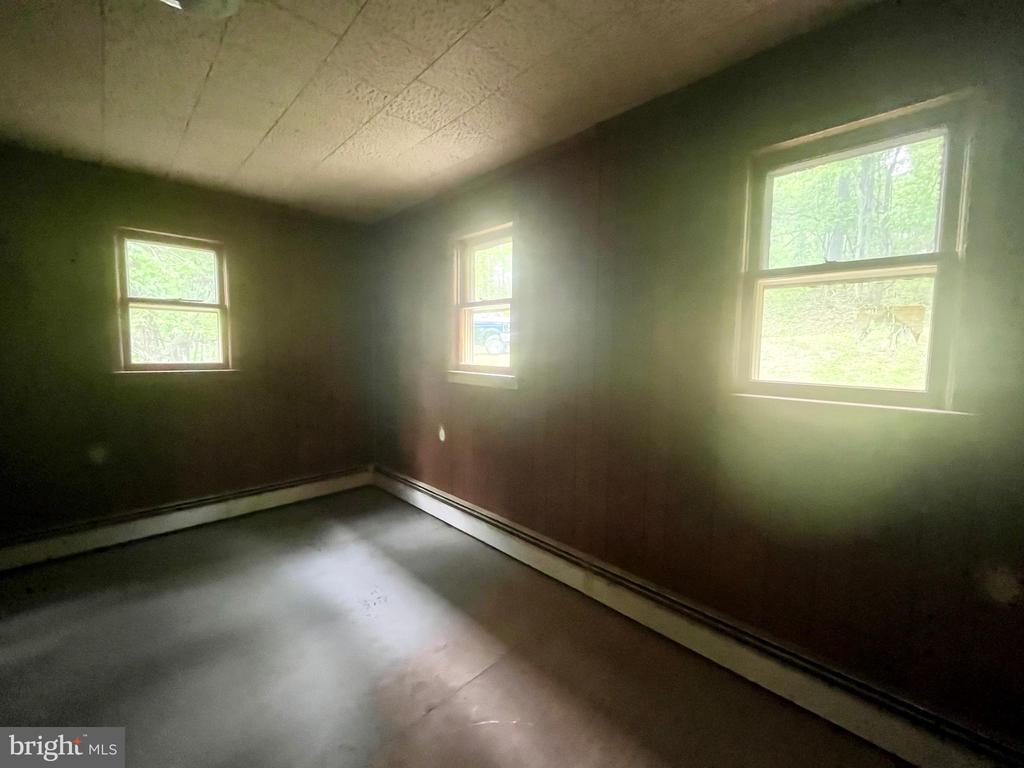 536 CIRCLE DR, STANLEY, Virginia 22851, 2 Bedrooms Bedrooms, ,1 BathroomBathrooms,Residential,536 CIRCLE DR,VAPA2006406 MLS # VAPA2006406